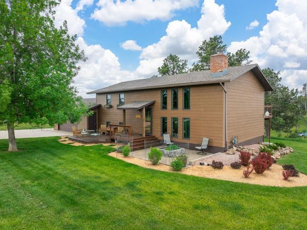 1235 Kings Road, Rapid City, SD 57702