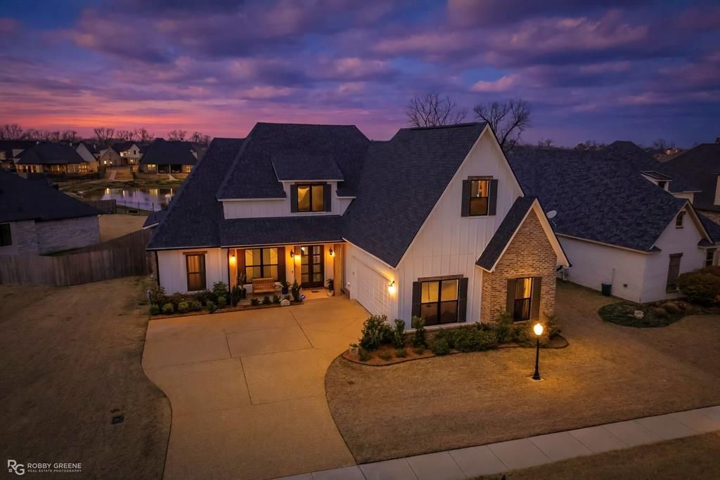 214 Conti Way, Bossier City, LA 71111 Main Photo