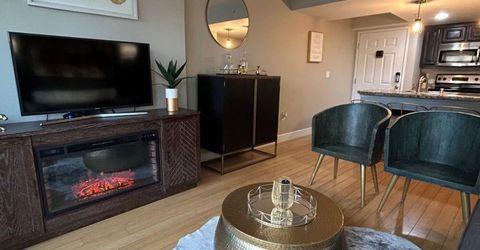 450 N Arlington Avenue, Unit 402, Reno, NV 89503 Photo