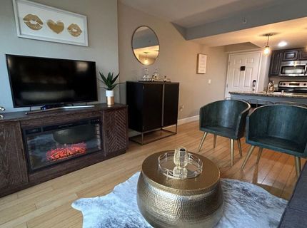 450 N Arlington Avenue, Unit 402, Reno, NV 89503 Photo