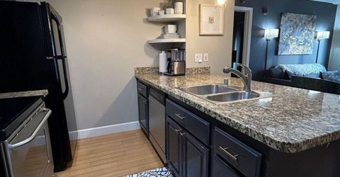 450 N Arlington Avenue, Unit 402, Reno, NV 89503 Photo