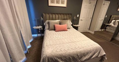 450 N Arlington Avenue, Unit 402, Reno, NV 89503 Photo