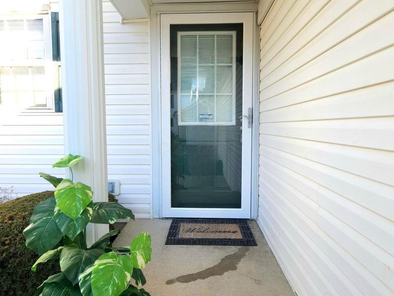 6688 Axtel Drive, Unit 3D, Canal Winchester, OH 43110 Photo 2