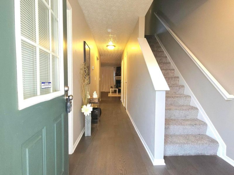 6688 Axtel Drive, Unit 3D, Canal Winchester, OH 43110 Photo 3