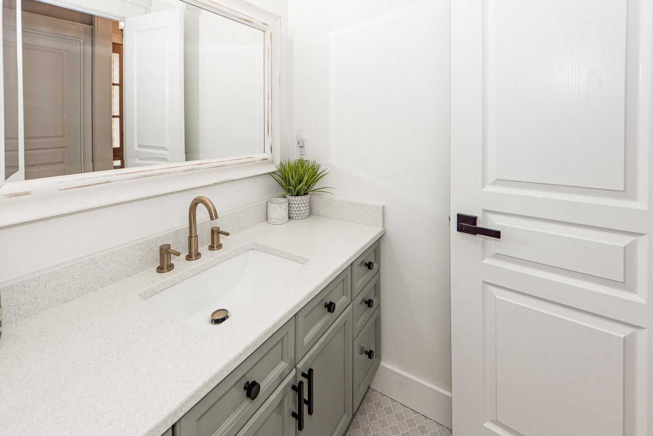 1123 Blakeway Street Photo 34