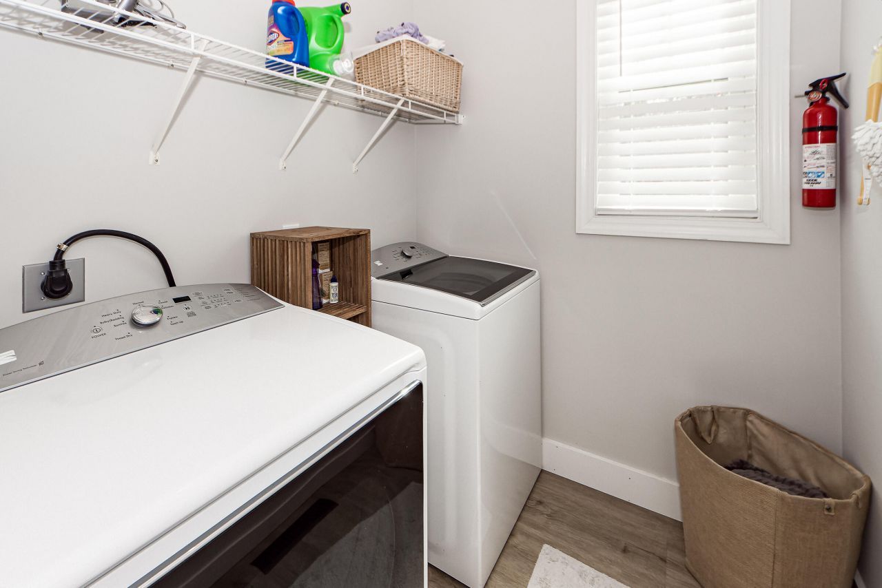 1123 Blakeway Street Photo 38