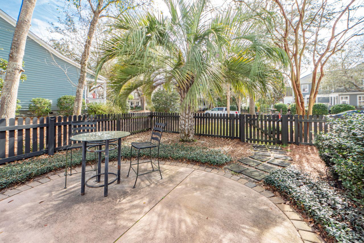 1123 Blakeway Street Photo 41