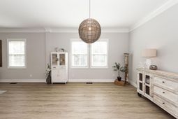 1123 Blakeway Street photo 4