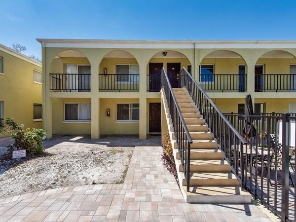 3206 W AZEELE STREET , Unit 215, TAMPA, FL 33609