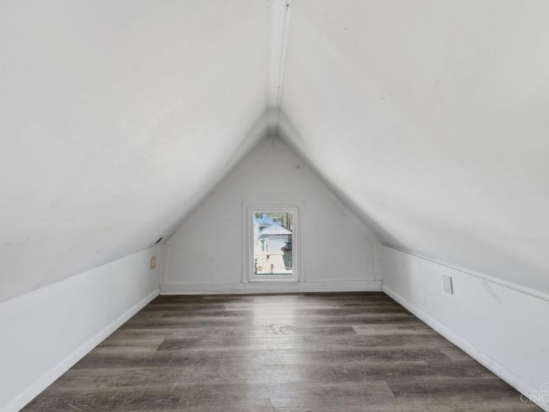 107 W Sixty Fifth Street, Cincinnati, OH 45216 Photo 16