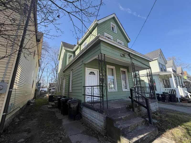 107 W 65th Street, Cincinnati, OH 45216 Photo 2