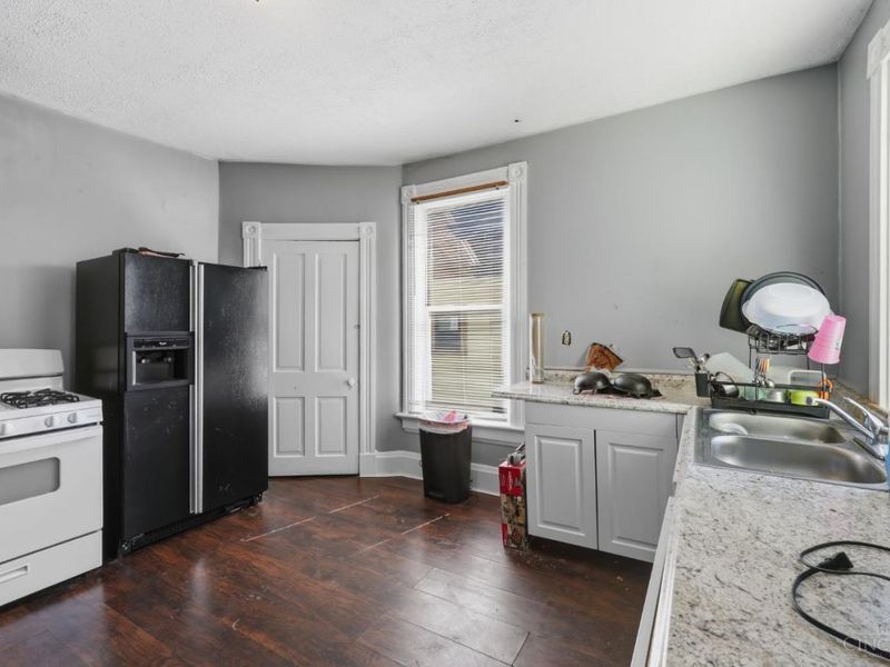 107 W Sixty Fifth Street, Cincinnati, OH 45216 Photo 20