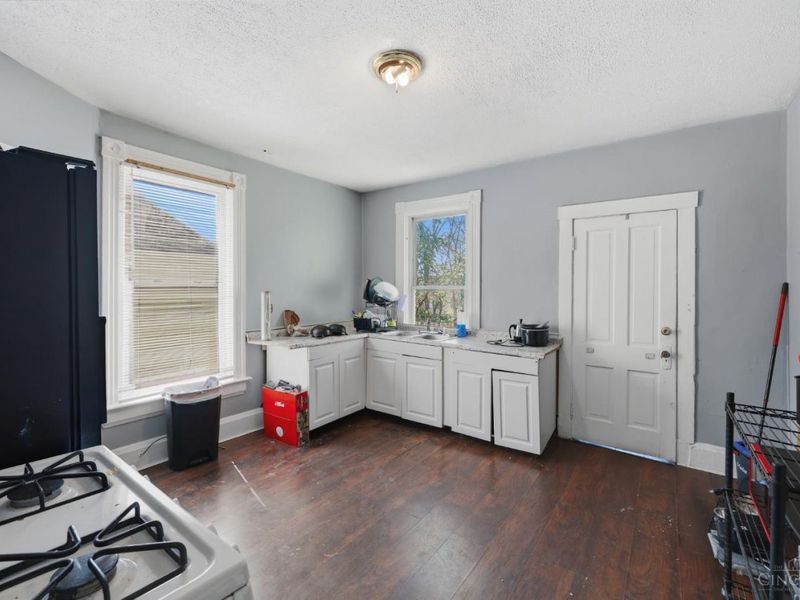 107 W Sixty Fifth Street, Cincinnati, OH 45216 Photo 6