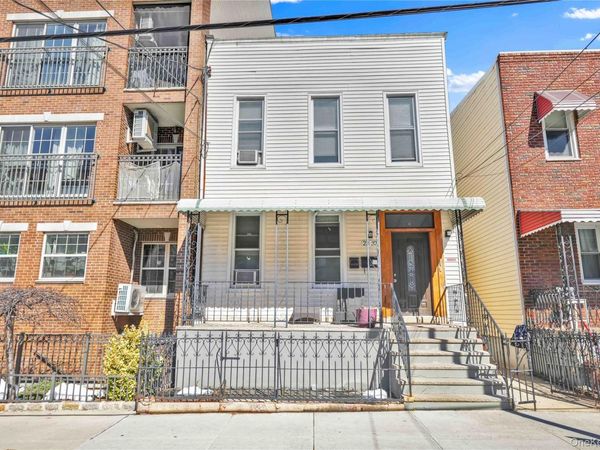 2337 31st Avenue , Long Island City, NY 11106