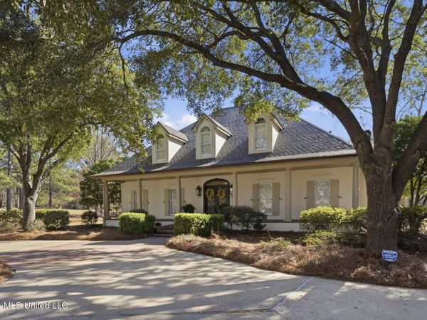 429 Cherry Hill Drive, Madison, MS 39110