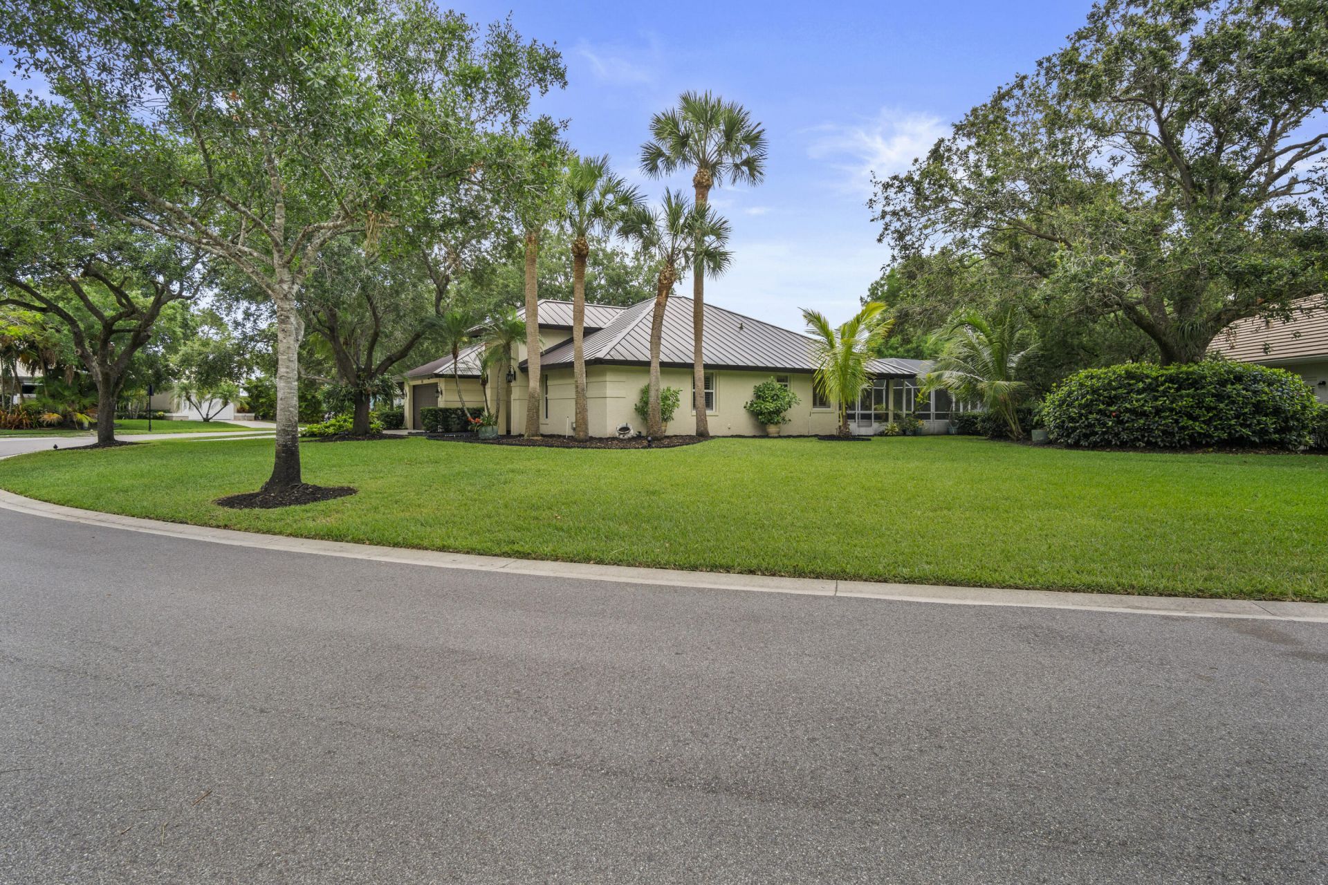 721 SW Lighthouse Drive, Palm City, FL 34990 Photo