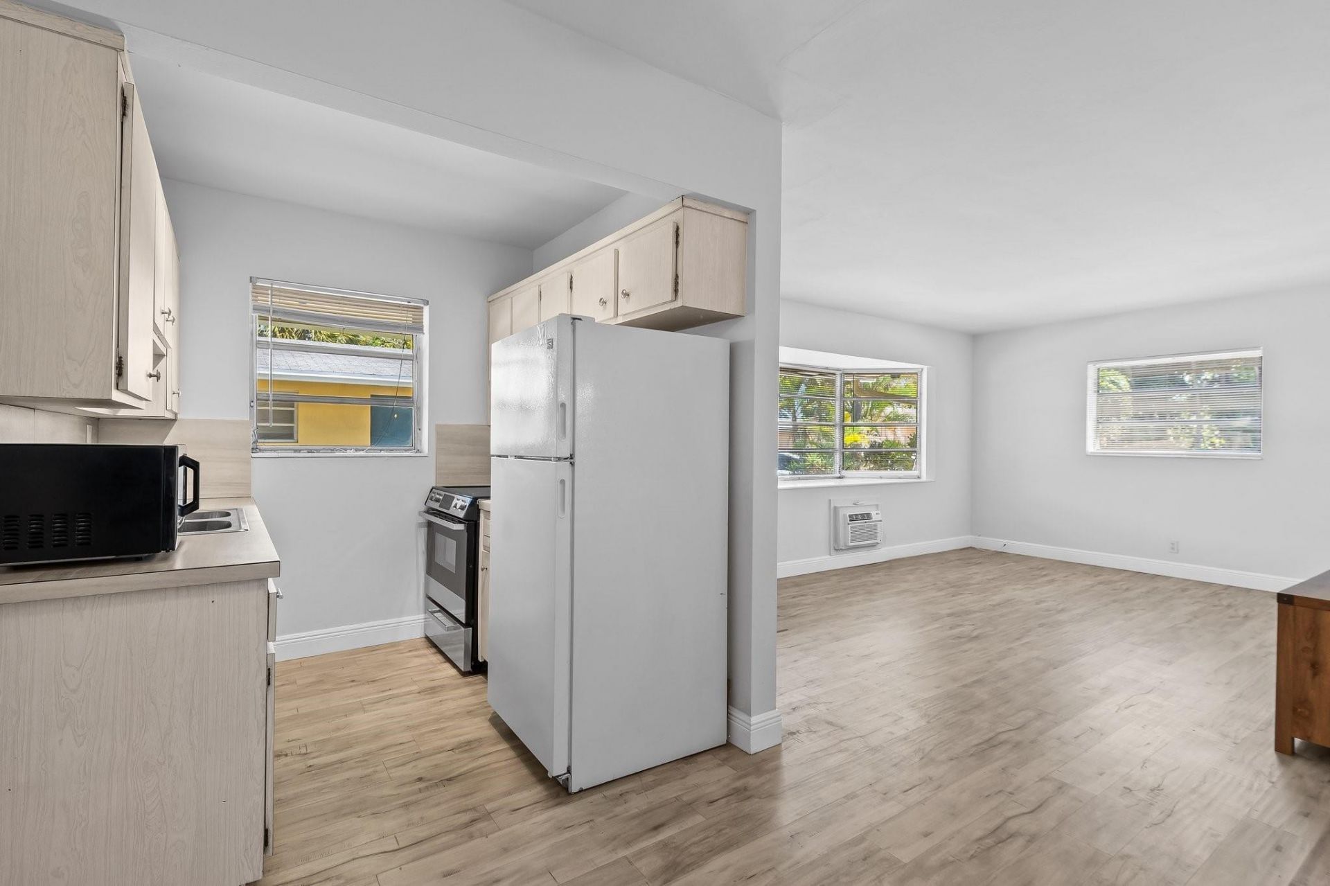 408 SE 9 Street, Unit 4, Fort Lauderdale, FL 33316 Photo