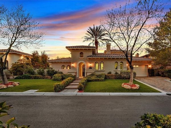 11877 OAKLAND HILLS Drive , Las Vegas, NV 89141