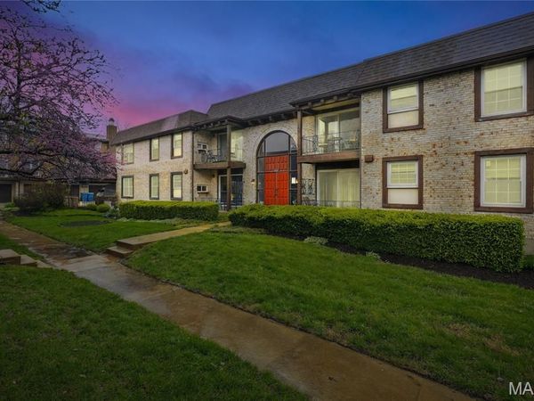 11921 Villa Dorado Drive, Unit A, St Louis, MO 63146