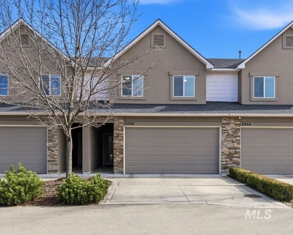 5056 N Alworth St, Garden City, ID 83714 Main Photo