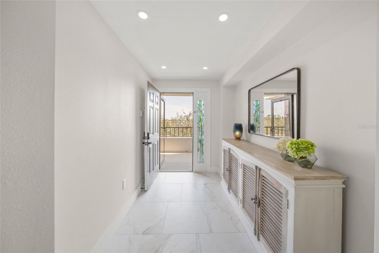 5880 Midnight Pass Road, Unit 511, Sarasota, FL 34242 Photo