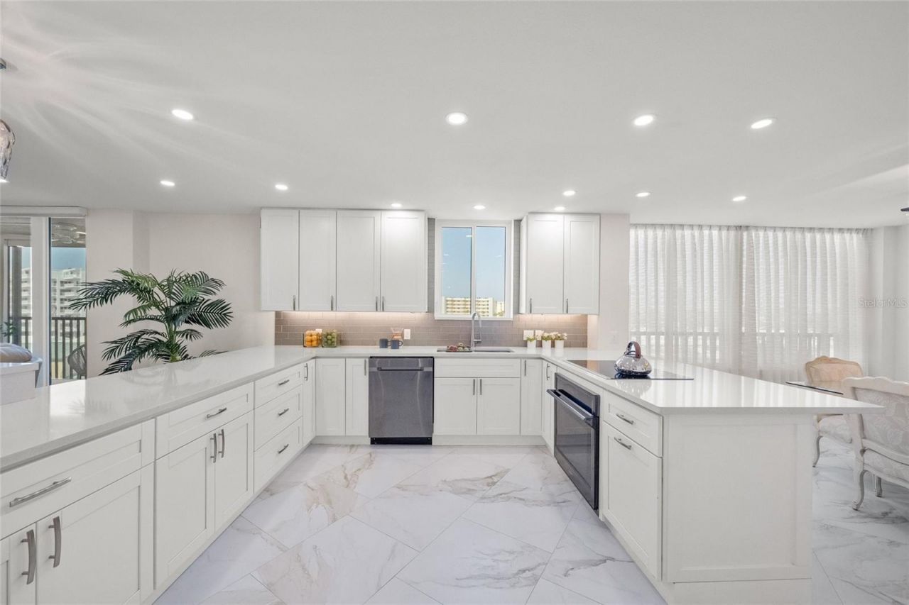 5880 Midnight Pass Road, Unit 511, Sarasota, FL 34242 Photo