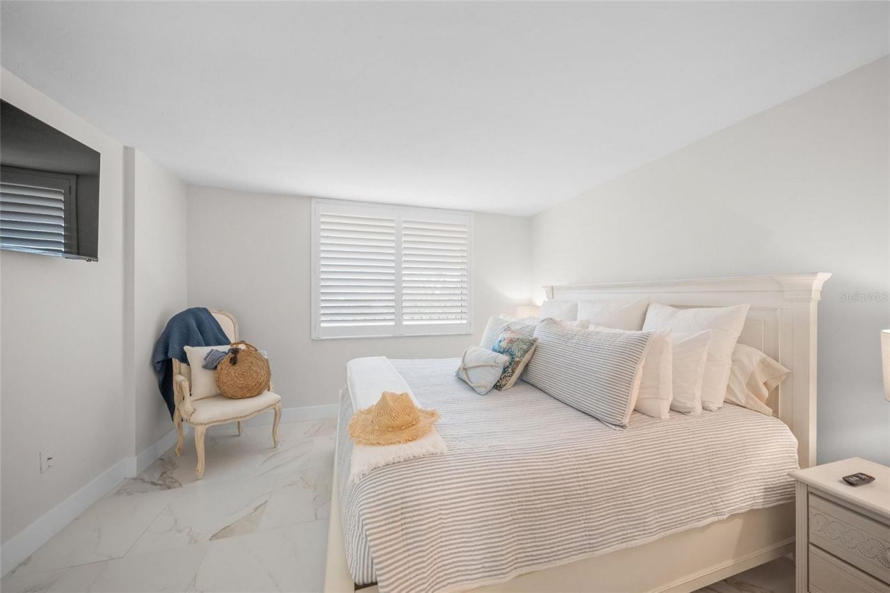 5880 Midnight Pass Road, Unit 511, Sarasota, FL 34242 Photo