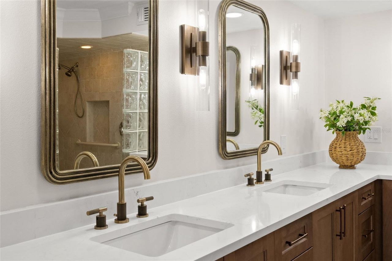 5880 Midnight Pass Road, Unit 511, Sarasota, FL 34242 Photo