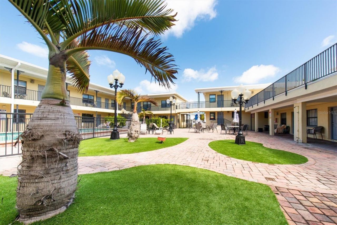 16333 Gulf Boulevard, Unit 201, Redington Beach, FL 33708 Photo