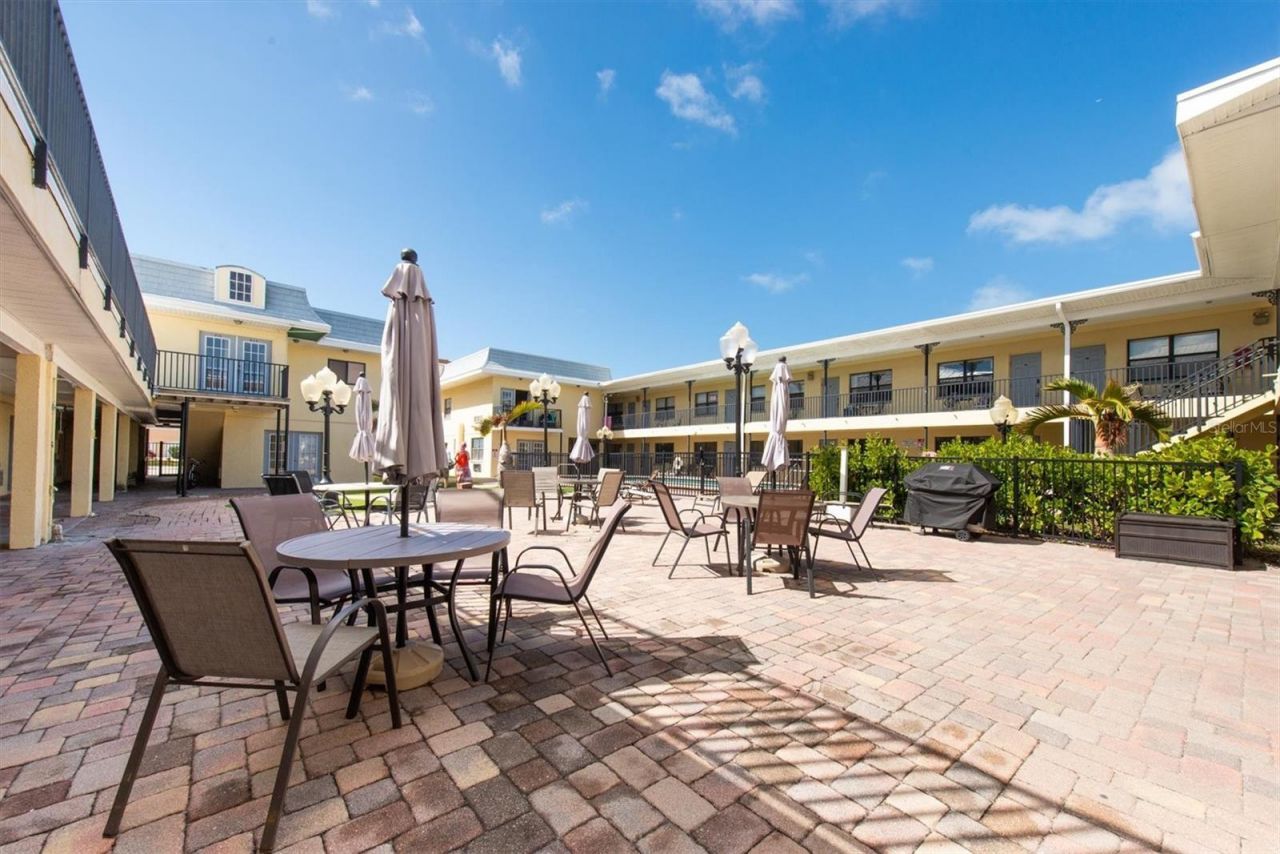 16333 Gulf Boulevard, Unit 201, Redington Beach, FL 33708 Photo