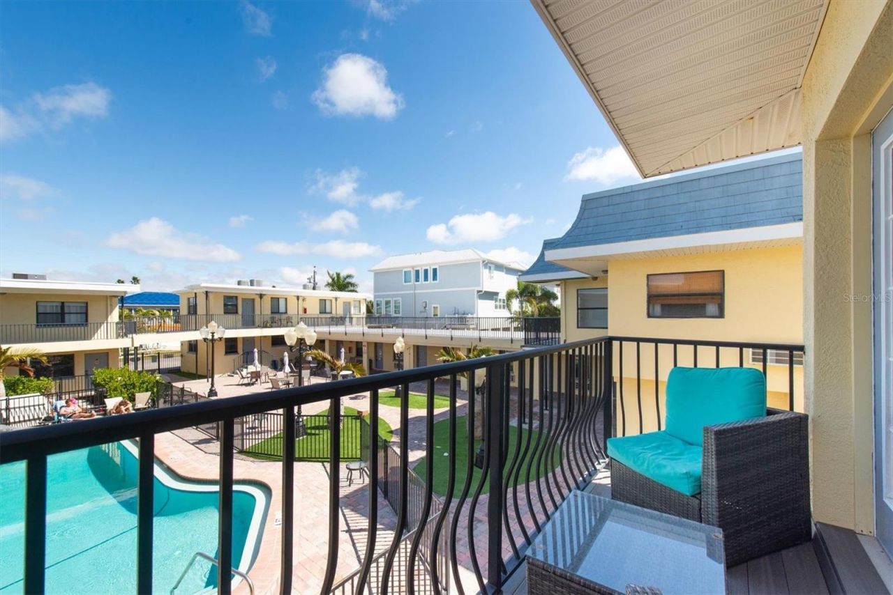 16333 Gulf Boulevard, Unit 201, Redington Beach, FL 33708 Photo