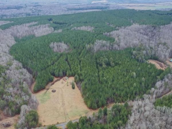 1596 Stewart Road, Graysville, TN 37338