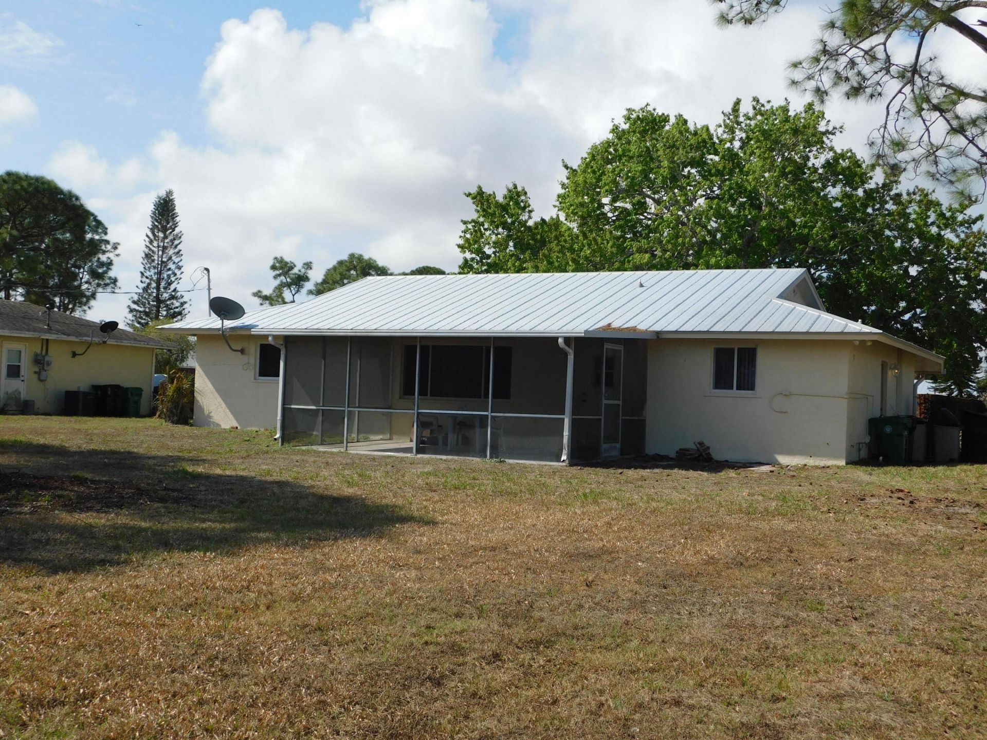 625 NE Larkspur Lane, Port Saint Lucie, FL 34983 Photo