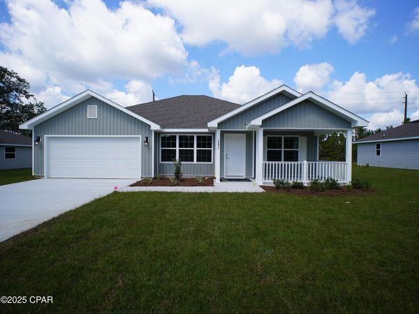 3892 Bricknell Avenue , Chipley, FL 32428