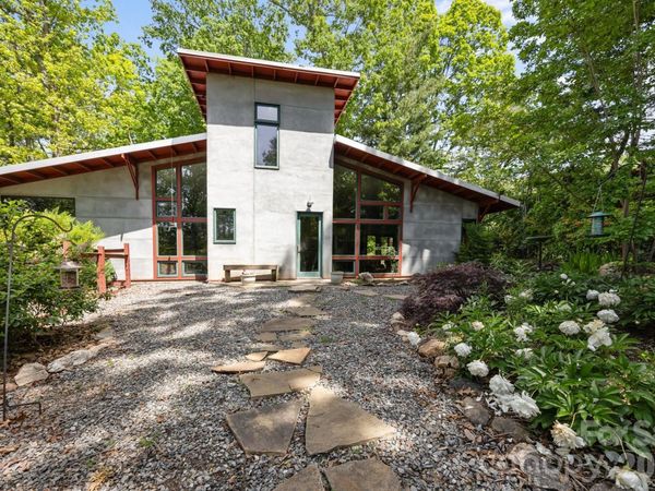 27 Rosebud Lane , Fairview, NC 28730