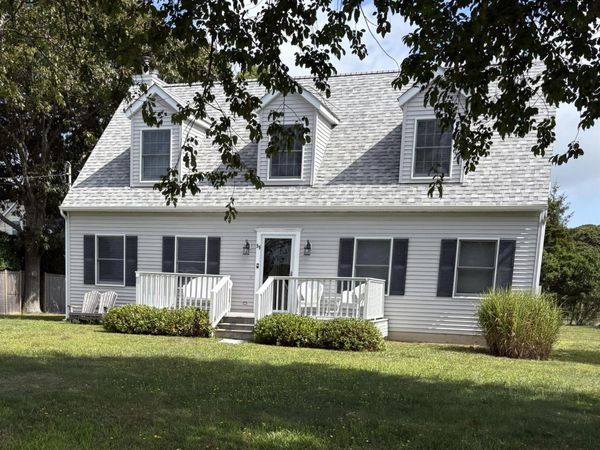 59 Peconic Avenue, Shelter Island, NY 11964