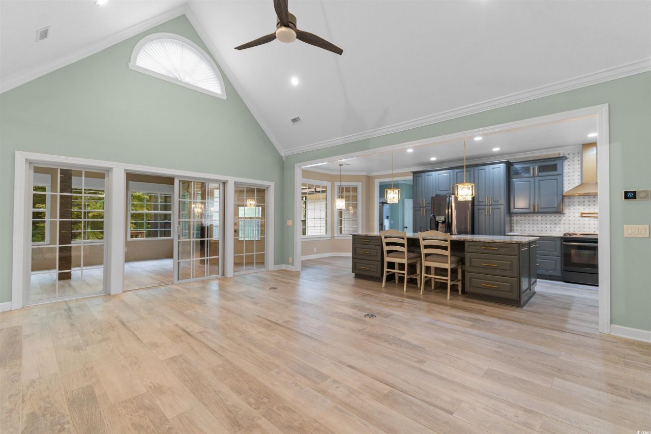 2544 Lake Vista Dr.  Photo 12