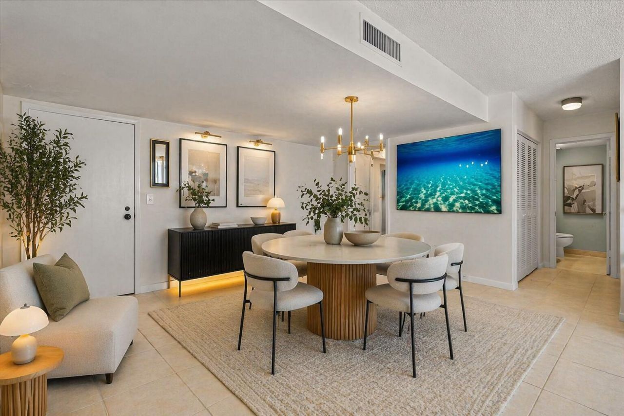 2400 Presidential Way, Unit 1005, West Palm Beach, FL 33401 Photo