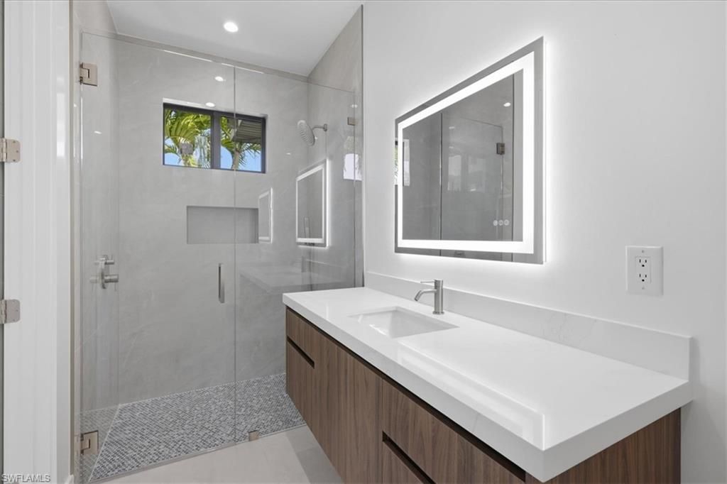 2220 SW 50th Ln, Cape Coral, FL 33914 Photo