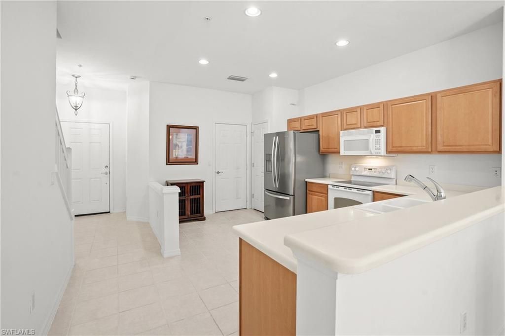 15753 Marcello Cir, Unit 105, Naples, FL 34110 Photo