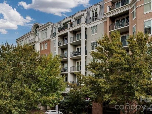 4625 Piedmont Row Drive, Charlotte, NC 28210