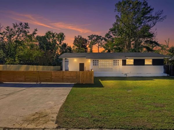 8628 Blarney Stone Ct, Jacksonville, FL 32216