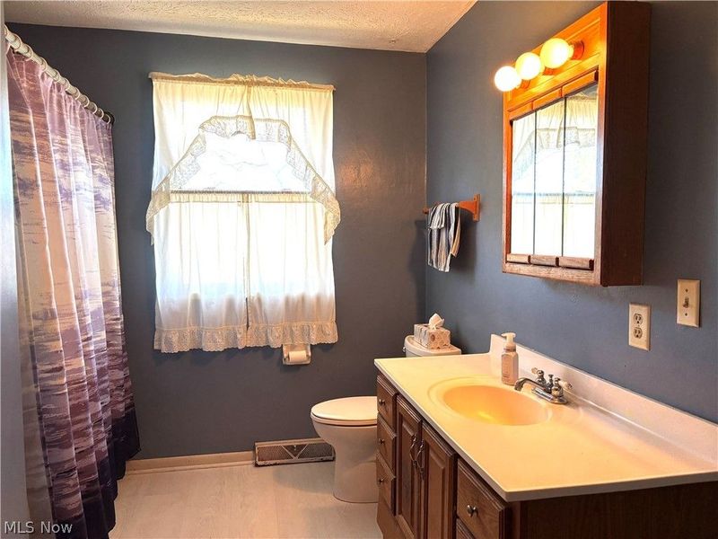 43753 Columbiana Waterford Road, Columbiana, OH 44408 Photo 23