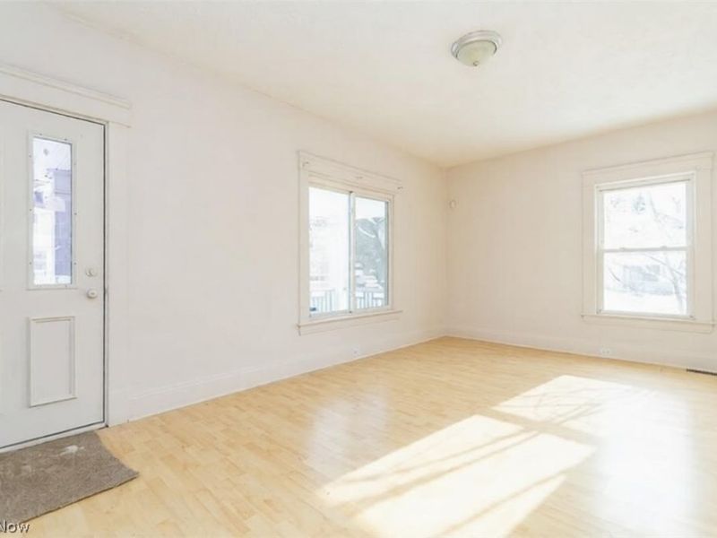 10715 Elmarge Avenue, Cleveland, OH 44105 Photo 10