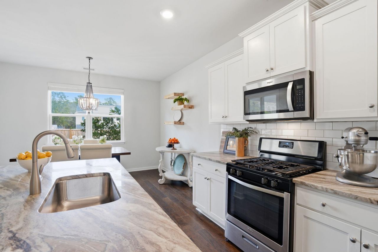 3822 Sawmill Court Photo 12