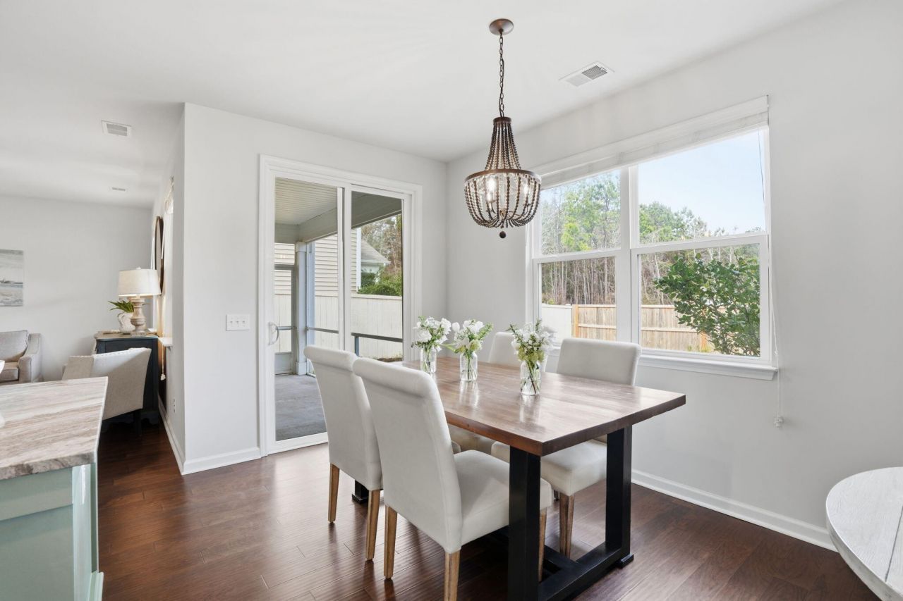 3822 Sawmill Court Photo 15