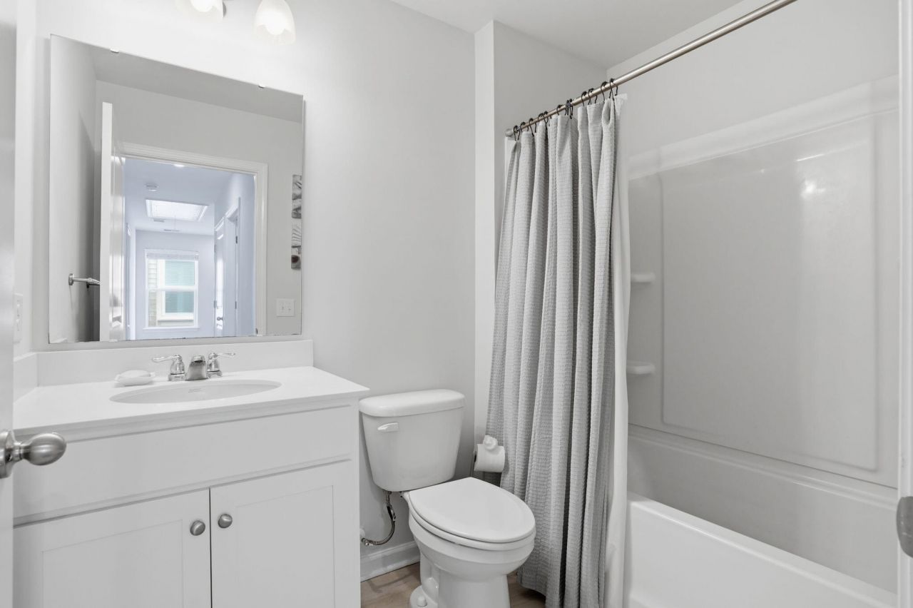 3822 Sawmill Court Photo 24