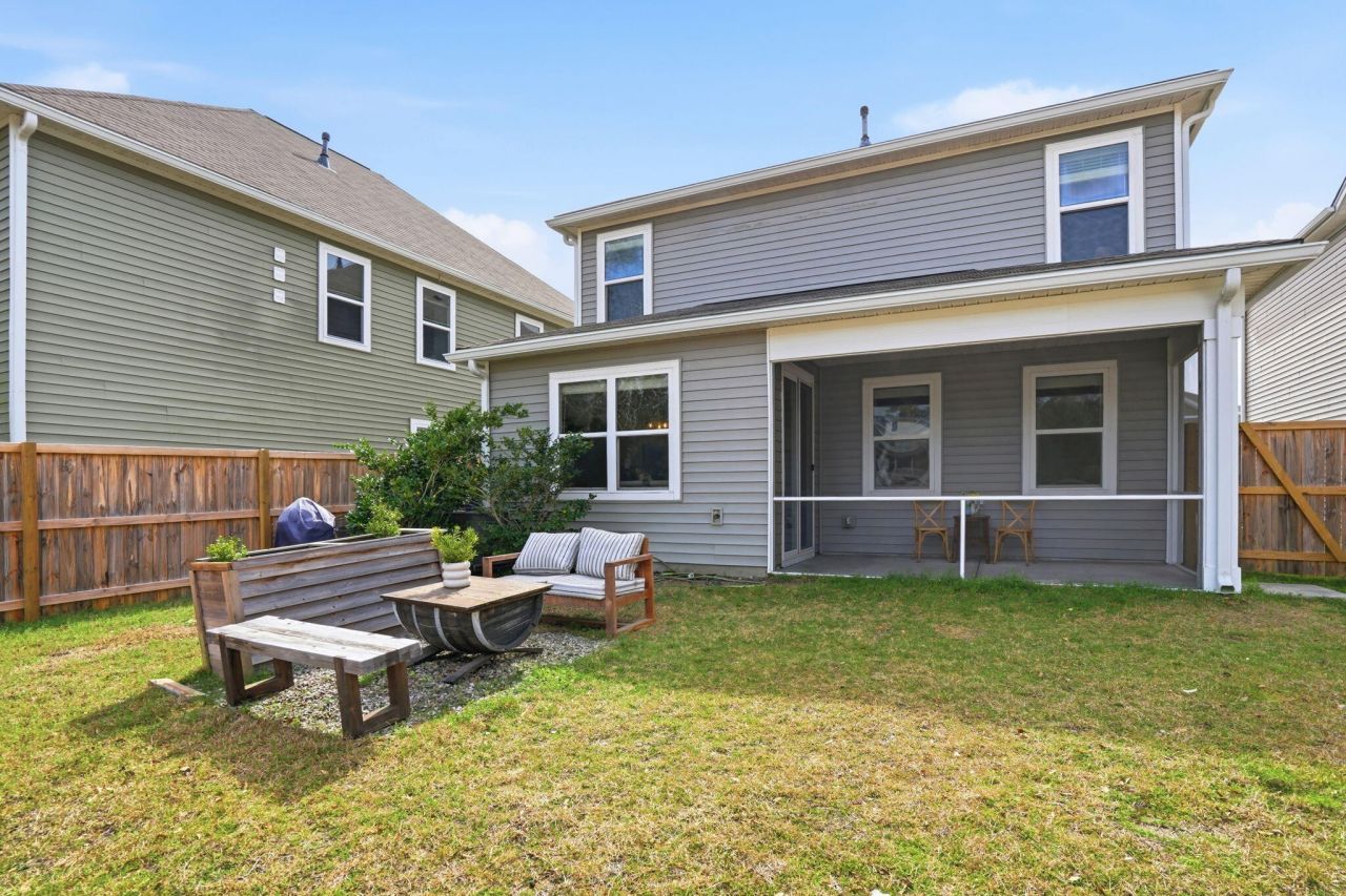 3822 Sawmill Court Photo 27