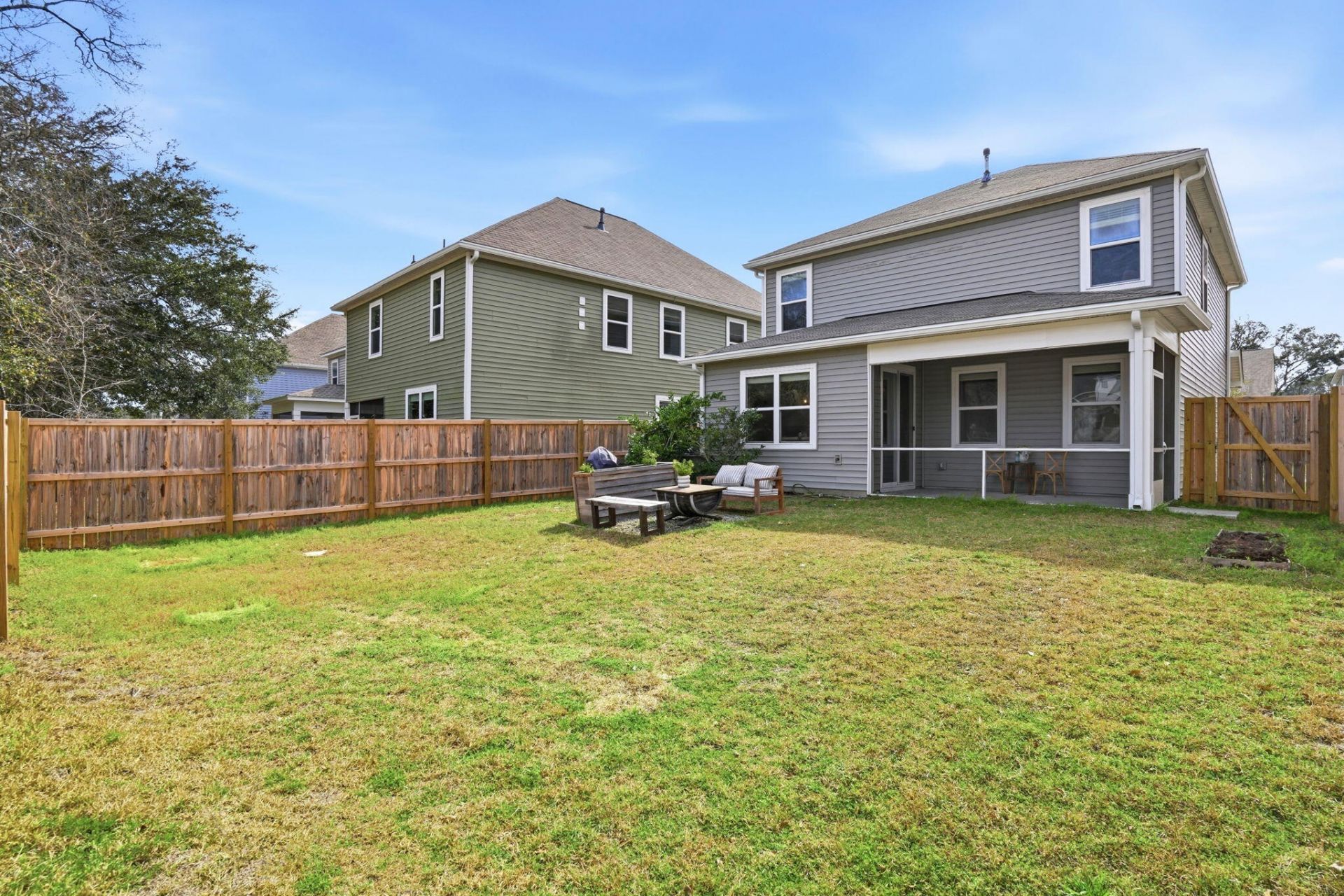 3822 Sawmill Court Photo 27