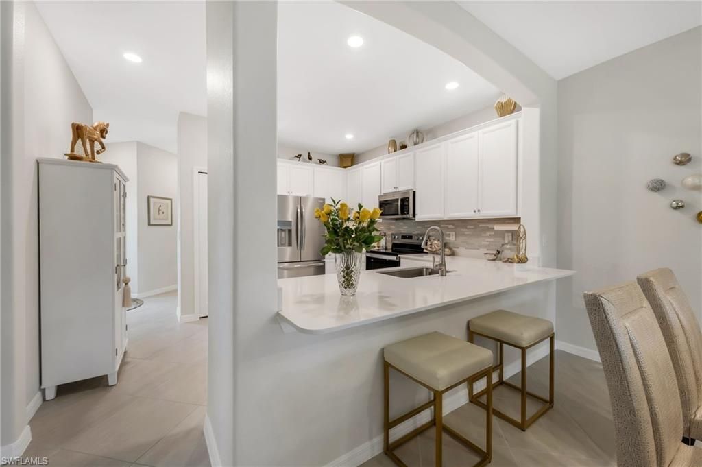 2543 Vine Ave, Naples, FL 34120 Photo